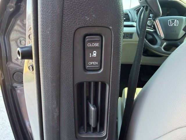 Used 2020 Honda Odyssey EX-L image 22