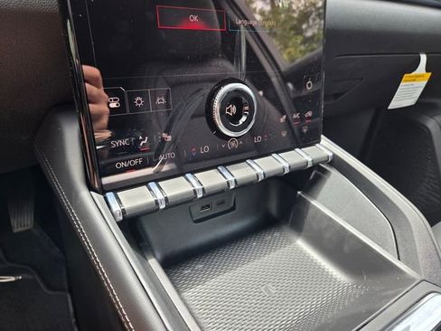 New 2026 GMC Terrain Elevation w/ Elevation Premium Package FWD image 22