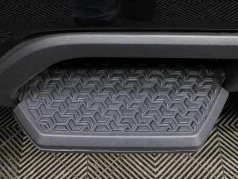 Used 2024 GMC Sierra 2500 Denali Ultimate w/ Max Trailering Package image 39