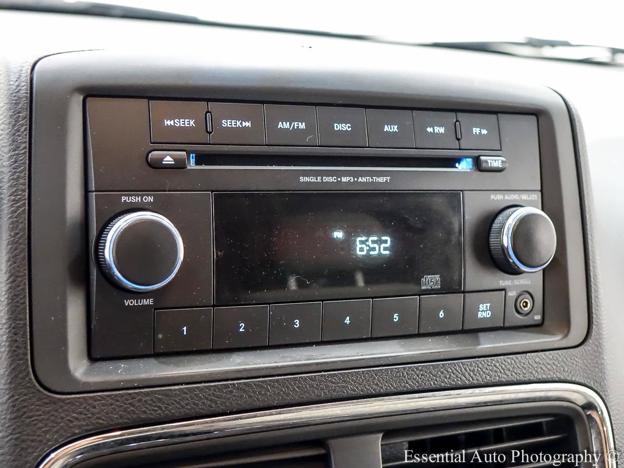 Used 2013 RAM C/V Tradesman FWD image 11