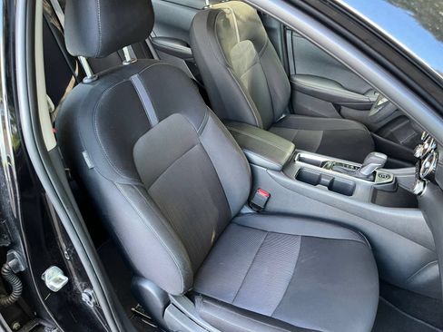 Used 2025 Nissan Sentra SV FWD image 29
