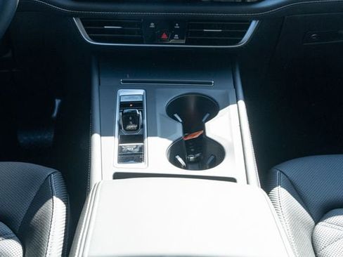 New 2026 Volkswagen Atlas Cross Sport SE AWD/4WD image 33