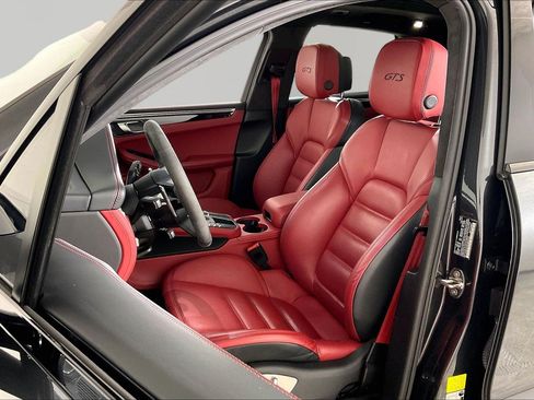 Used 2021 Porsche Macan GTS AWD/4WD image 23