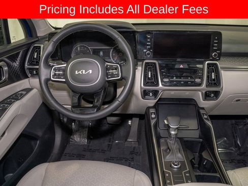 Used 2023 Kia Sorento S w/ Panoramic Sunroof Package FWD image 11