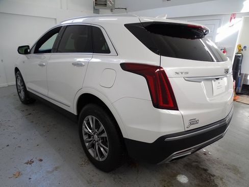 Used 2021 Cadillac XT5 Premium Luxury w/ LPO, Floor Liner Package image 21