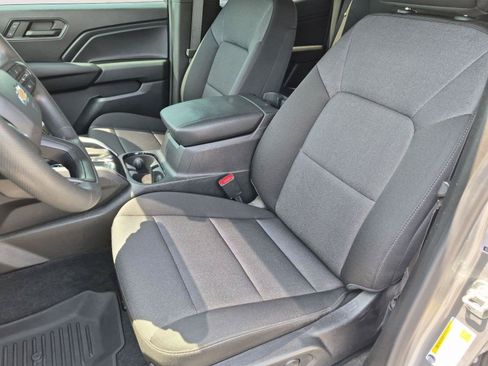 Used 2024 Chevrolet Colorado W/T w/ WT Convenience Package II AWD/4WD image 29