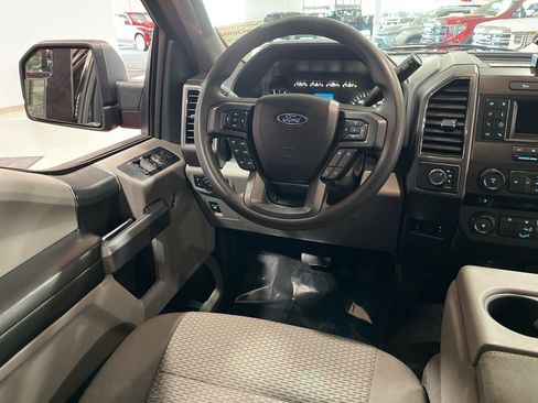 Used 2018 Ford F150 XLT image 14