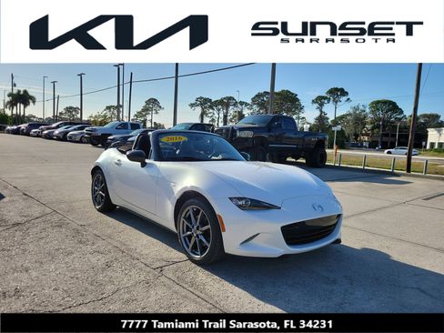 Used 2016 MAZDA MX-5 Miata Grand Touring image 1