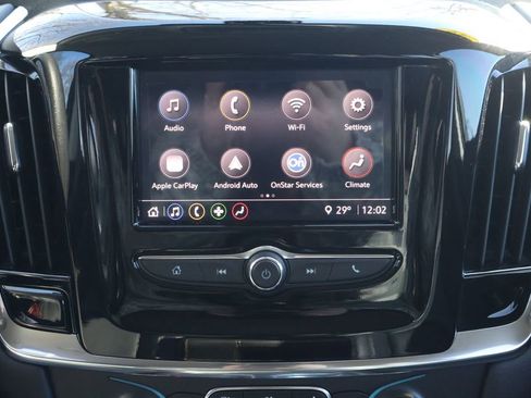 Used 2021 Chevrolet Traverse LS w/ LPO, Blackout Package image 15