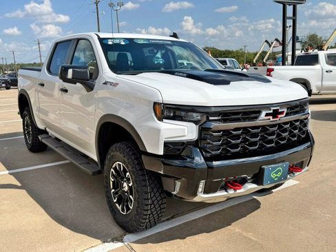 Certified 2024 Chevrolet Silverado 1500 ZR2 w/ Technology Package AWD/4WD image 7
