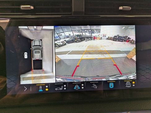 Used 2023 GMC Sierra 1500 Denali w/ Technology Package image 13