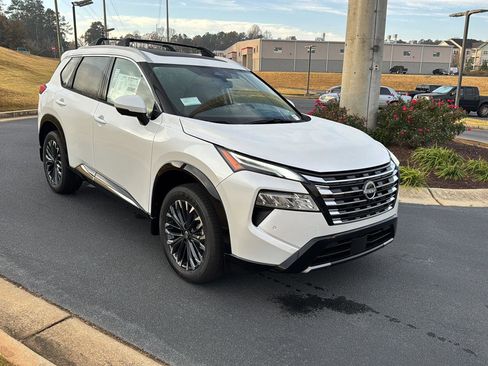 New 2026 Nissan Rogue Platinum w/ Platinum Premium Package image 6