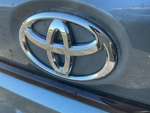 Used 2024 Toyota Corolla LE FWD image 22