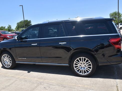 Used 2023 Ford Expedition Max Platinum AWD/4WD image 9