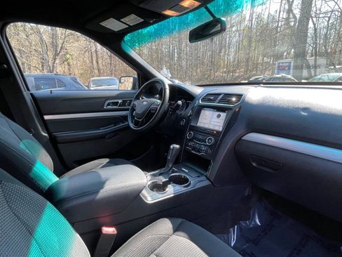 Used 2017 Ford Explorer XLT w/ Equipment Group 201A image 43