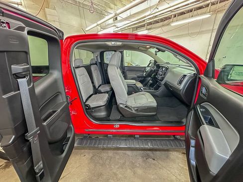 Used 2016 Chevrolet Colorado W/T w/ WT Convenience Package image 26