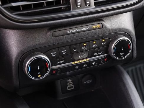 Used 2024 Ford Escape ST-Line w/ Cold Weather Package FWD image 19