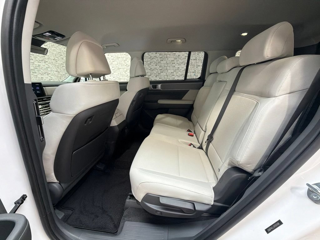 New 2027 Hyundai Santa Fe SE FWD image 14