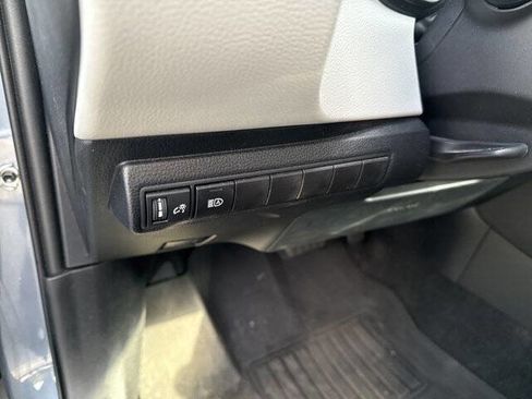 Used 2023 Toyota Corolla LE image 15
