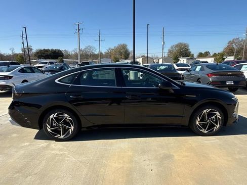New 2026 Hyundai Sonata SEL FWD image 10