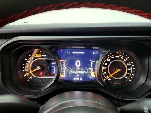 Used 2024 Jeep Wrangler Unlimited Rubicon w/ Convenience Group AWD/4WD image 22