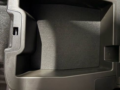 Used 2022 Chevrolet Silverado 1500 W/T image 24