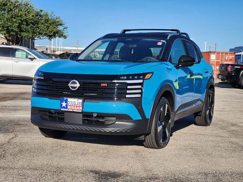 New 2026 Nissan Kicks SR w/ Cold Weather Package image 2