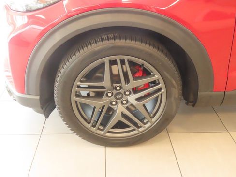 Used 2025 Ford Explorer ST AWD/4WD image 6
