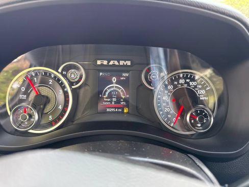 Used 2024 RAM 2500 Big Horn w/ Night Edition AWD/4WD image 11