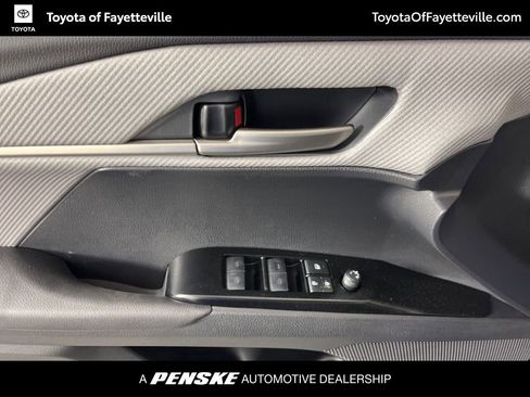 Used 2026 Toyota Camry SE image 25