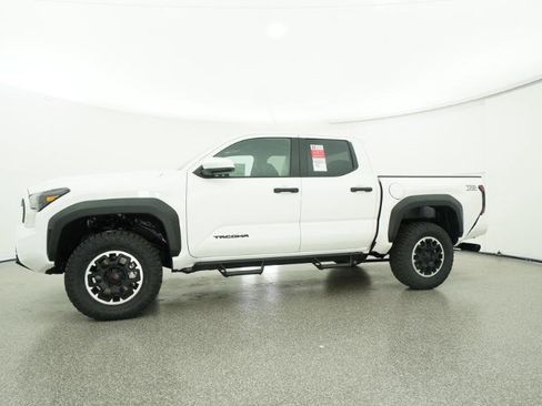 New 2025 Toyota Tacoma TRD Off-Road image 14