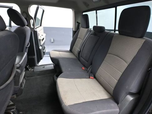 Used 2011 RAM 1500 Big Horn image 35