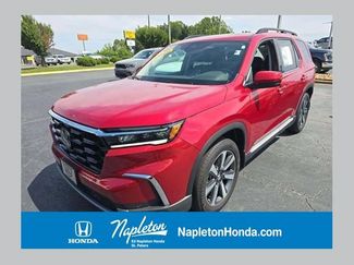 Used 2025 Honda Pilot Touring video 1