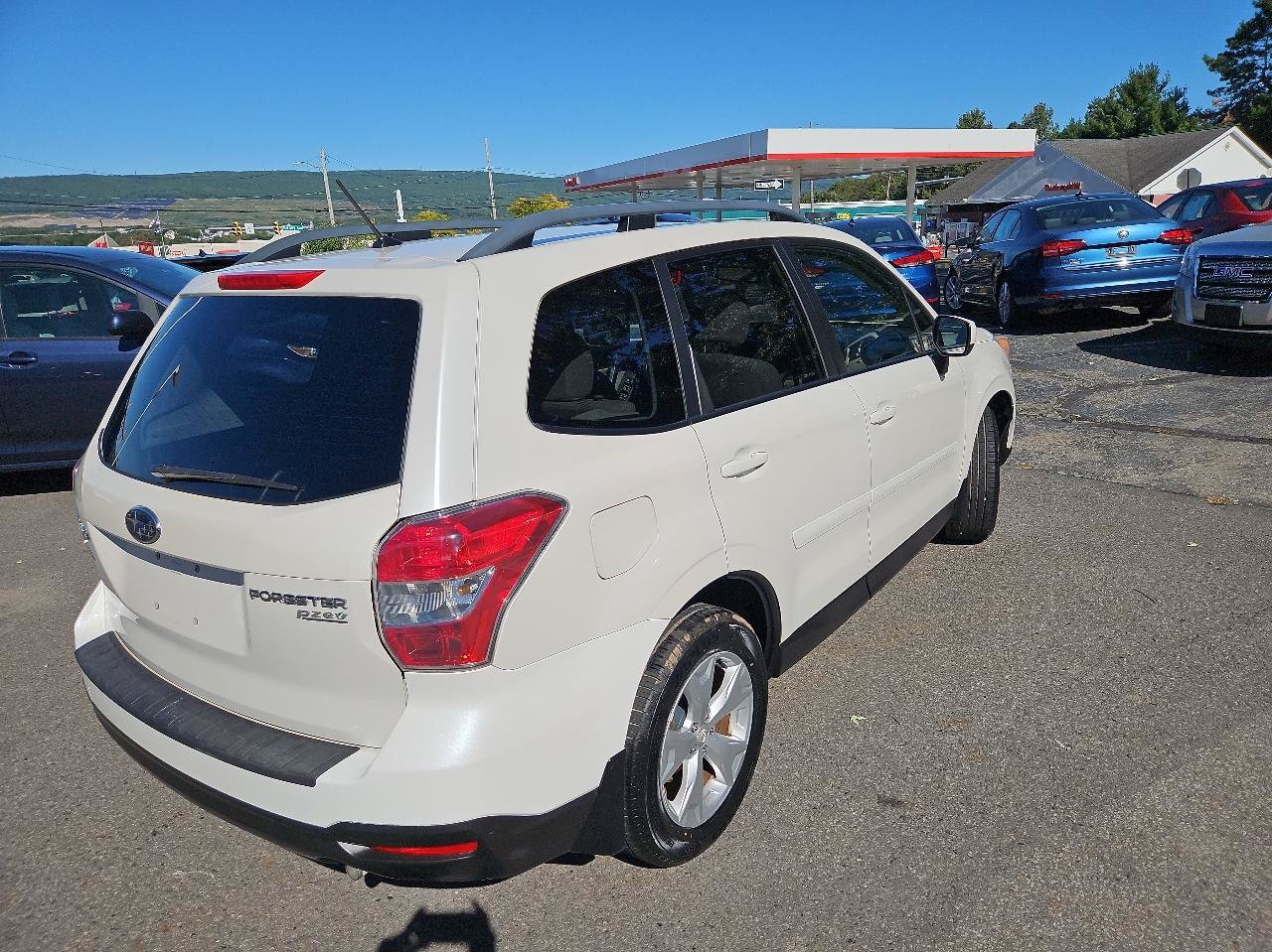 Used 2014 Subaru Forester 2.5i Premium w/ All-Weather Package AWD/4WD image 3
