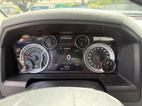 Used 2017 RAM 1500 Lone Star AWD/4WD image 25