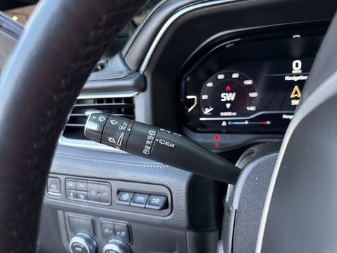 Used 2022 GMC Yukon Denali image 36