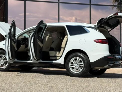 Used 2018 Buick Enclave Essence FWD image 29