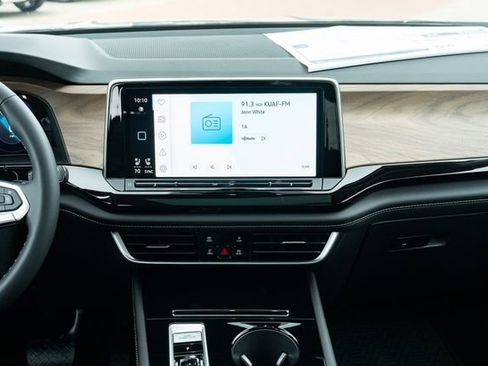 New 2026 Volkswagen Atlas SE FWD image 34