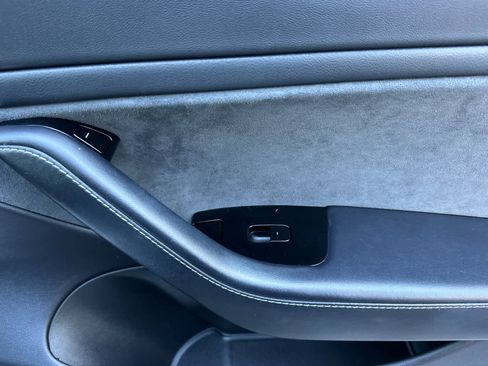 Used 2020 Tesla Model 3 Long Range image 18