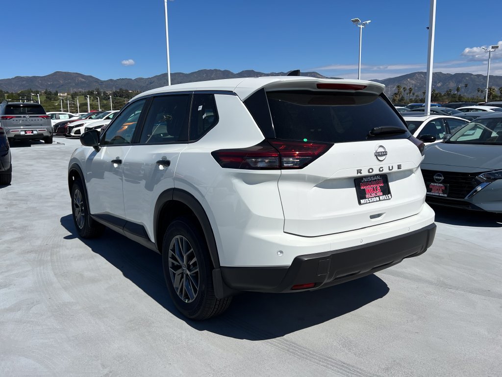 New 2027 Nissan Rogue S FWD image 4
