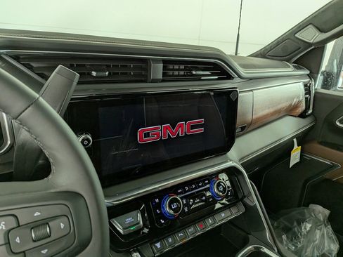 New 2026 GMC Sierra 3500 Denali Ultimate image 22
