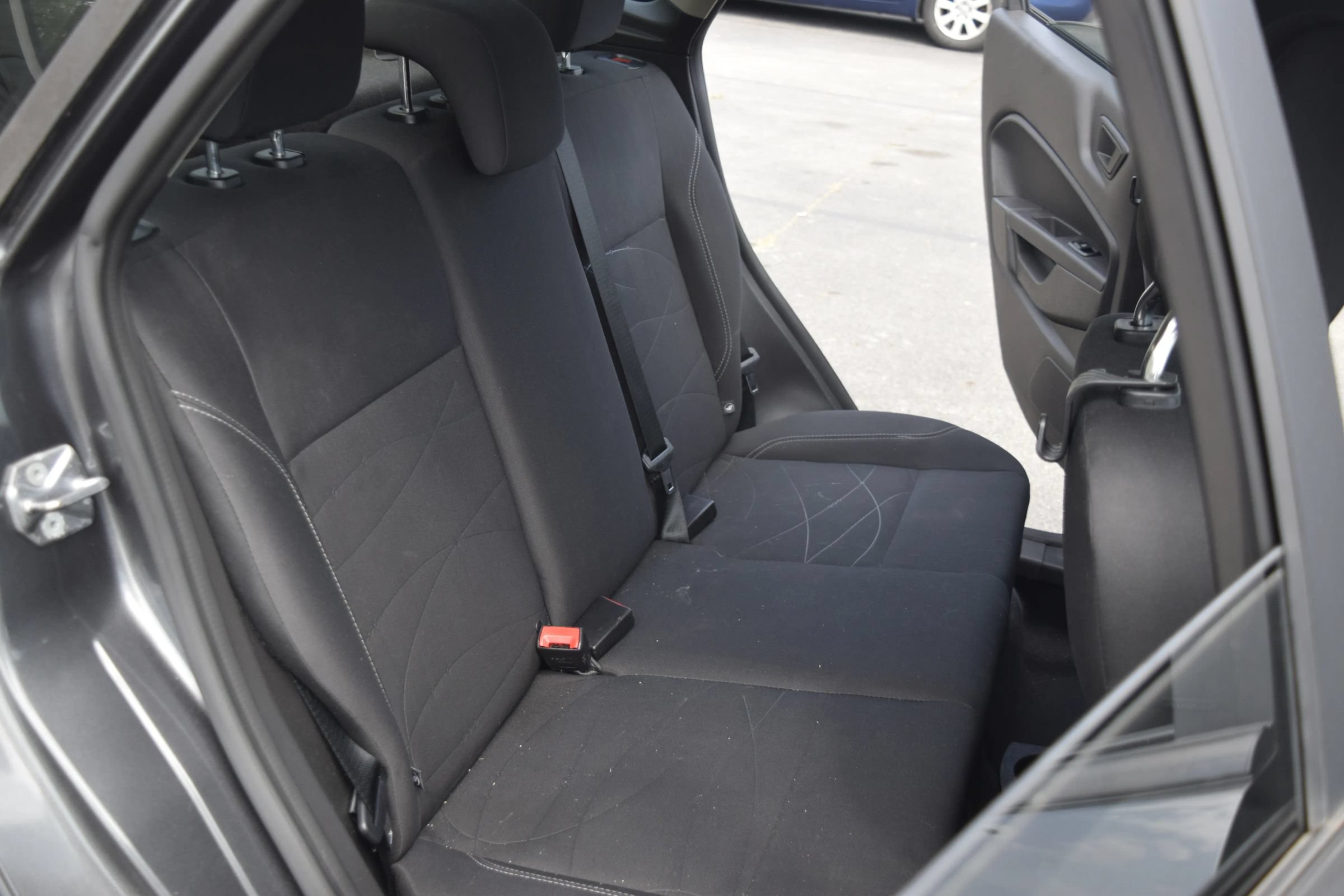 Used 2018 Ford Fiesta SE FWD image 8