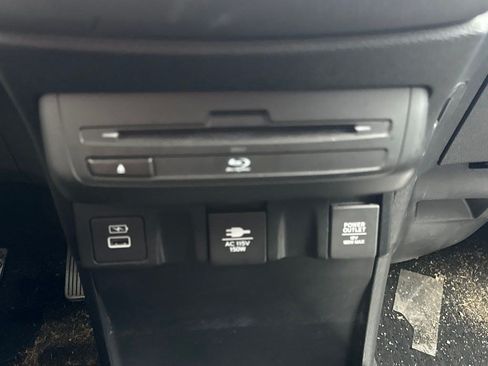Used 2024 Honda Odyssey Touring image 29