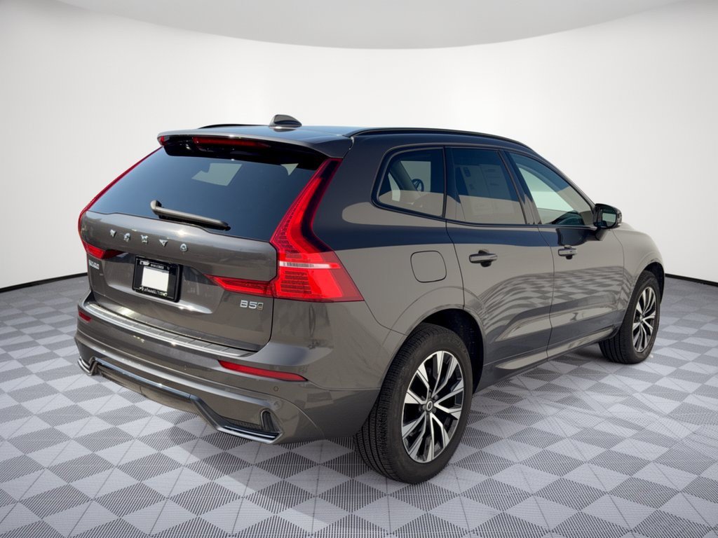 Certified 2024 Volvo XC60 B5 Core w/ Protection Package Premier AWD/4WD image 9