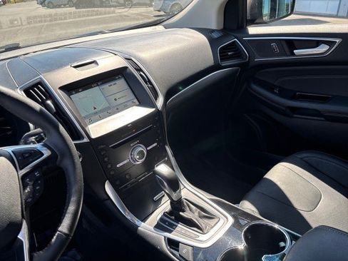 Used 2017 Ford Edge Titanium w/ Equipment Group 301A FWD image 26