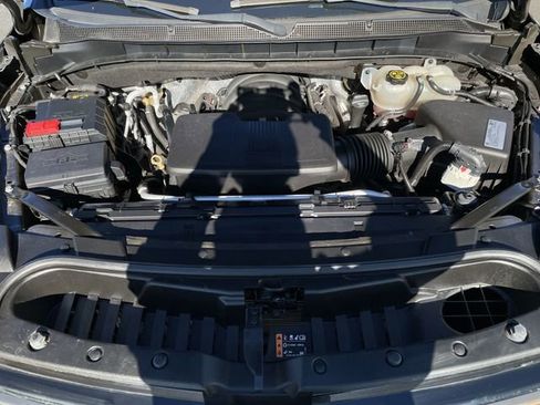 Used 2021 Chevrolet Suburban High Country w/ Premium Package RWD image 30