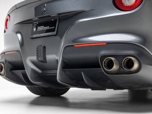 Certified 2015 Ferrari F12 Berlinetta image 20
