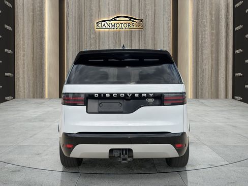 Used 2023 Land Rover Discovery Metropolitan Edition AWD/4WD image 4