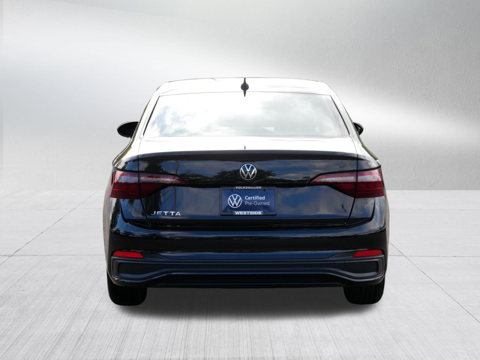 Certified 2024 Volkswagen Jetta Sport FWD image 6