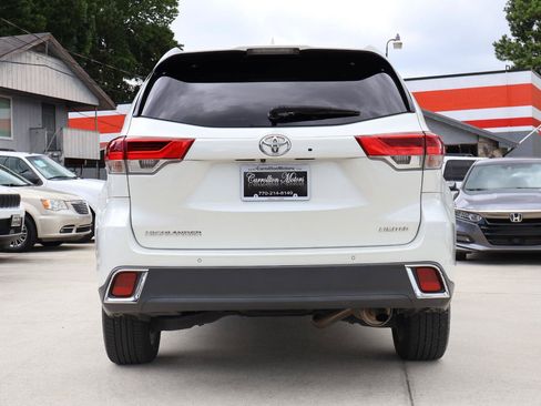 Used 2017 Toyota Highlander Limited FWD image 5